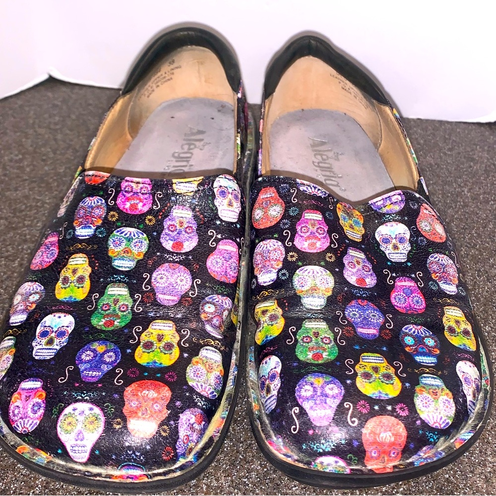 Alegria DEB-484 Debra Sugar Skulls Clogs / Loafer: Size: 38 / 8-8.5
